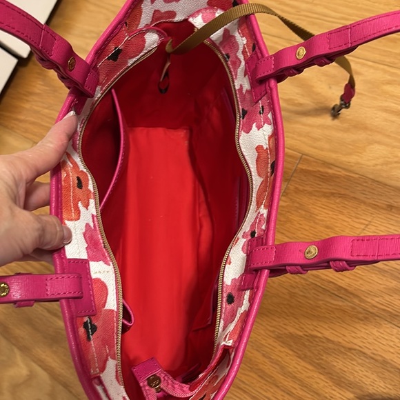 Dooney & Bourke Coated Leisure Shopper Tote - Picture 3 of 12